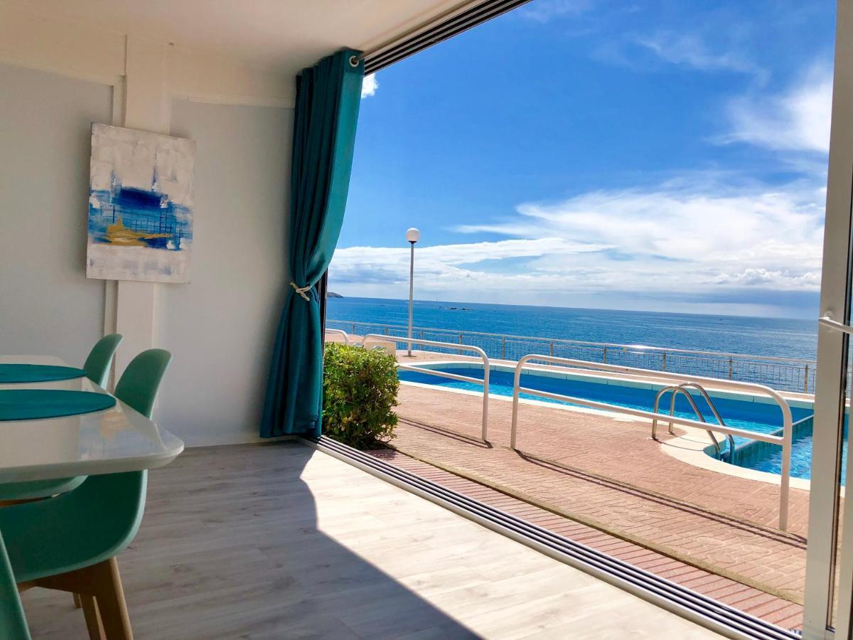 Magnifique Appartement En Front De Mer, Caneylles Roses Esterno foto