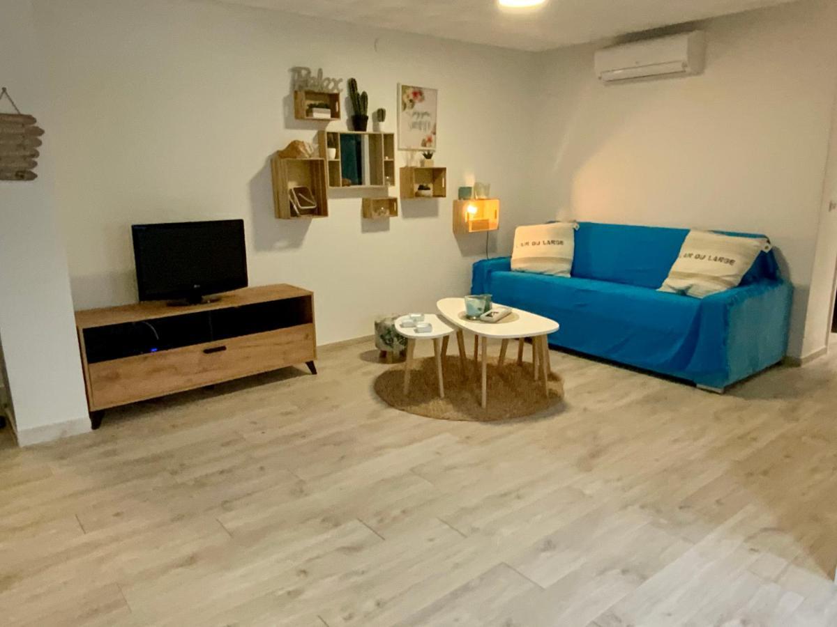 Magnifique Appartement En Front De Mer, Caneylles Roses Esterno foto