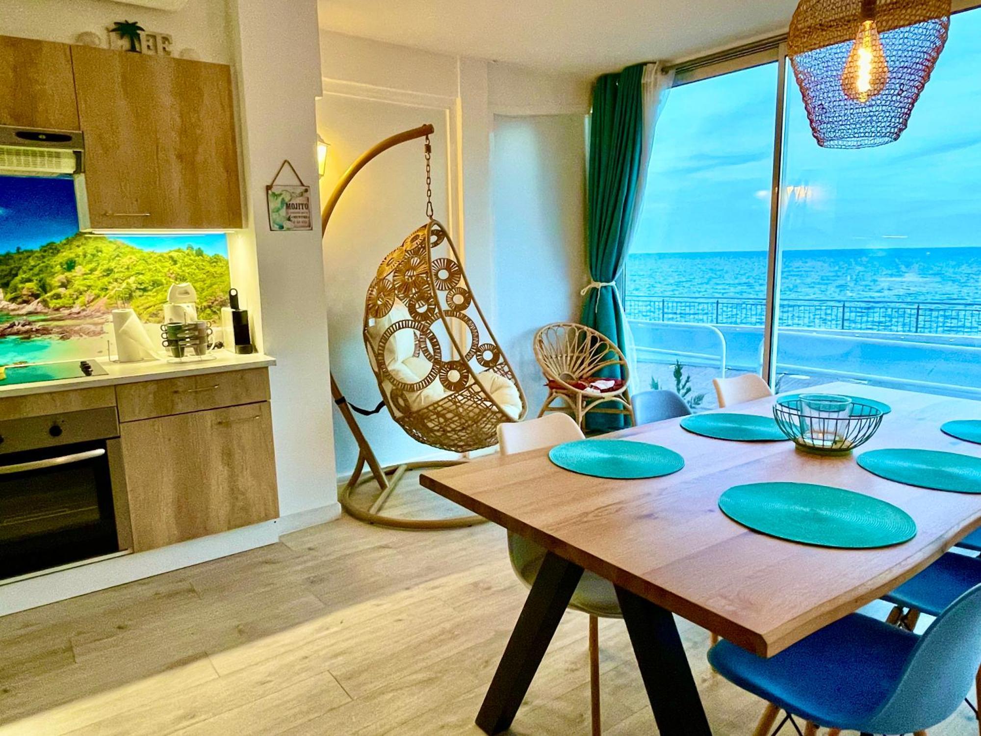 Magnifique Appartement En Front De Mer, Caneylles Roses Esterno foto